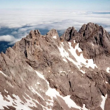 Aire De Montana - Estupendas Vistas A Picos *